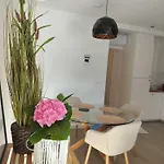 Zonnig Met Ruim Terras, Residentie Sealor *