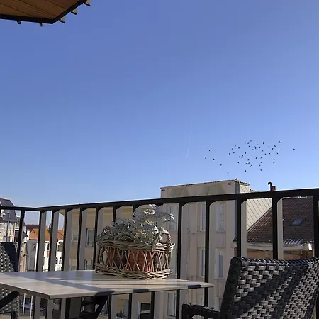 Lägenhet Sealor, Zonnig Met Ruim Terras De Panne