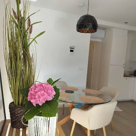 Sealor, Zonnig Met Ruim Terras *